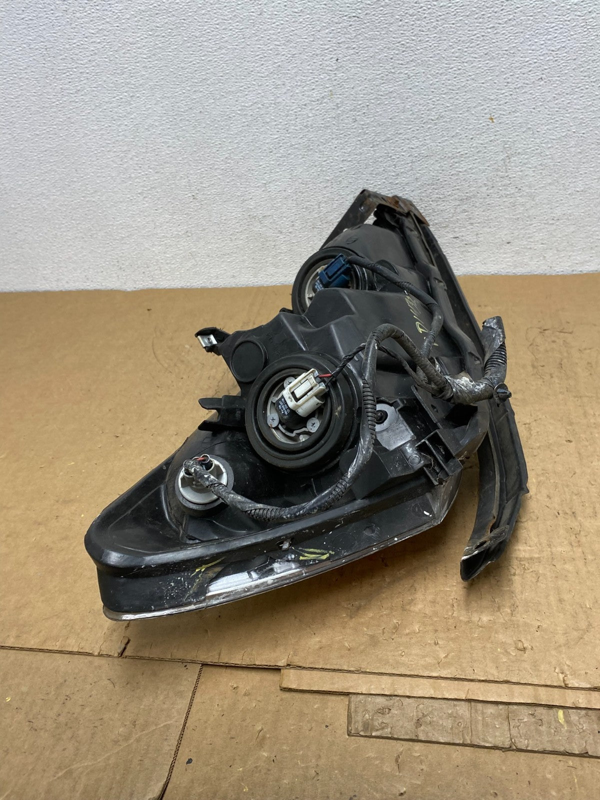 2003 - 2007 Honda Accord Left Driver LH Halogen Headlight AD1432 DW11
