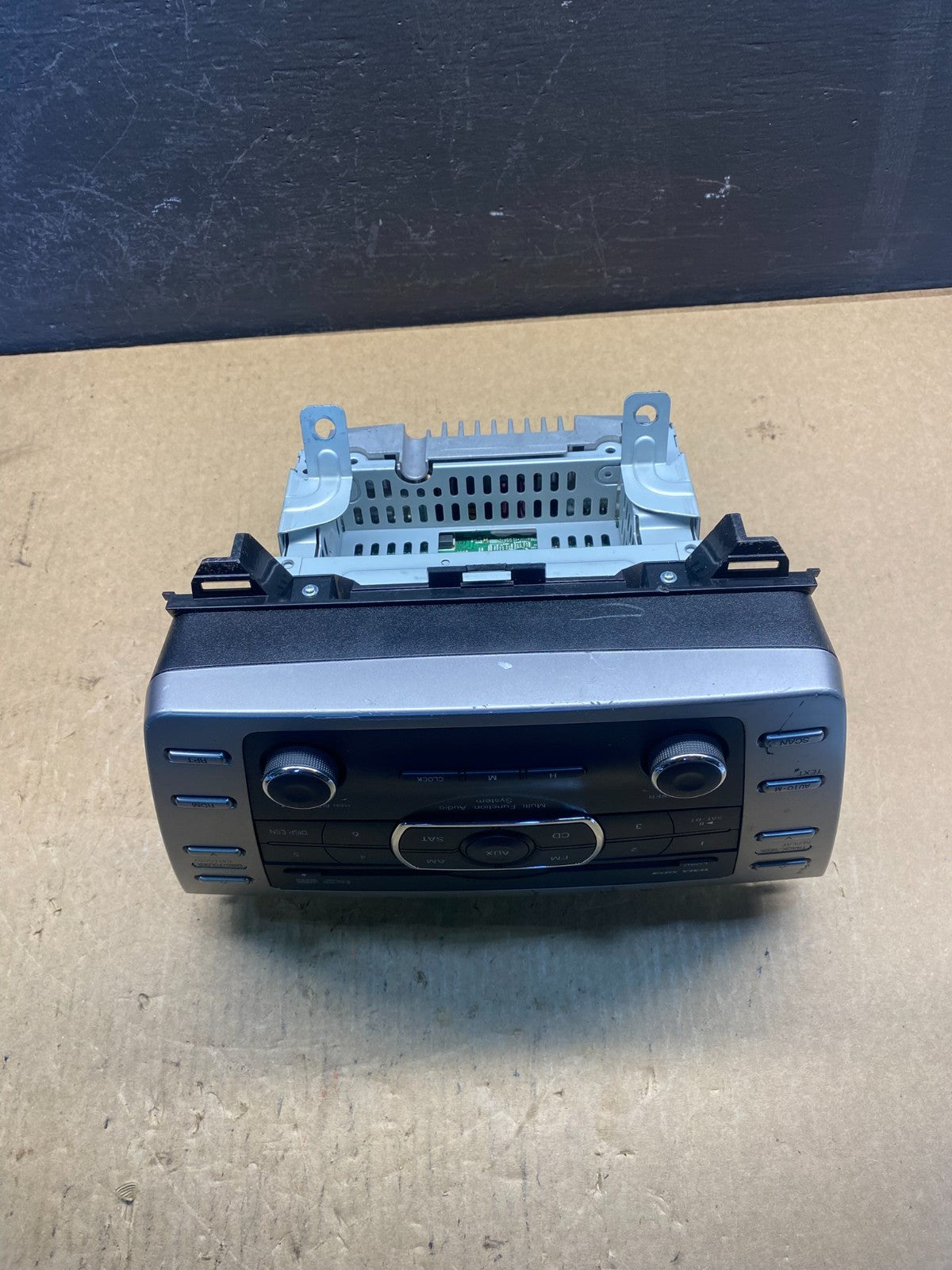 2009 - 2010 Mazda 6 AM FM CD Player Stereo Radio ac7123 DG4