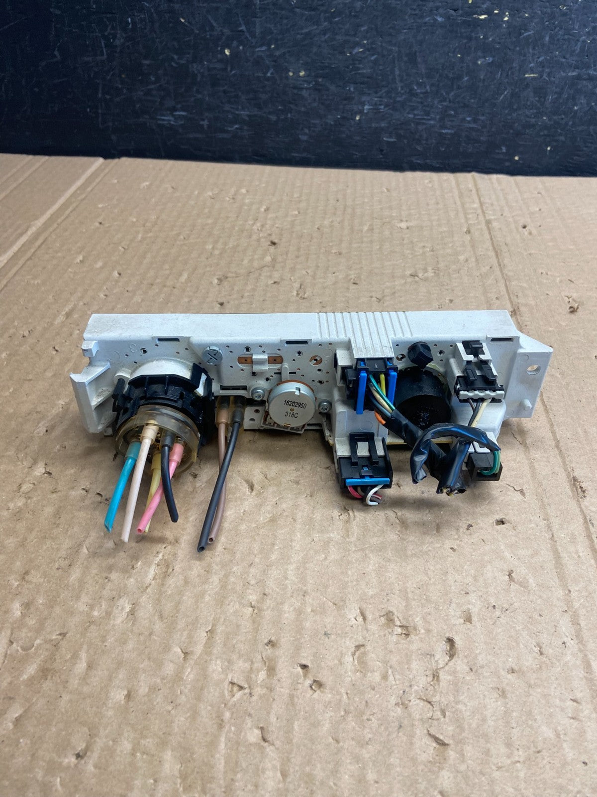 2008-2010 Chevrolet Express 1500 2500 3500 Climate Control Panel AF6282 DG3