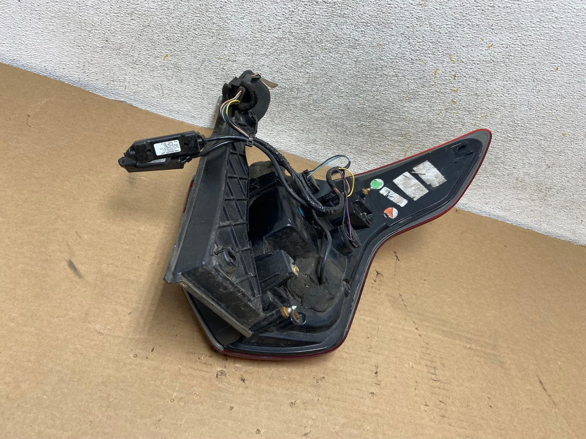 2016 to 2019 Ford Explorer Left Driver Lh Side Tail light AH4498 LK5
