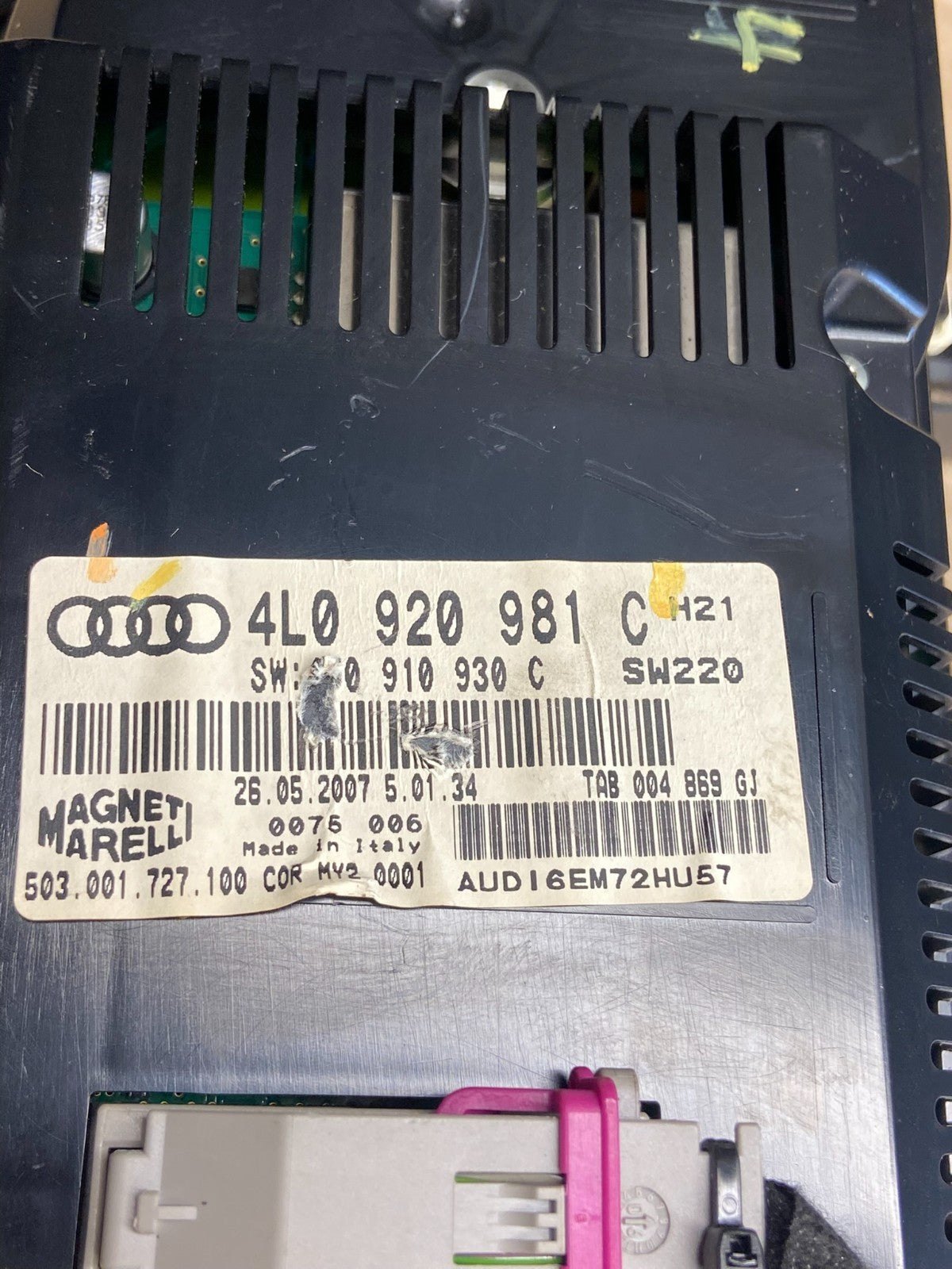 2007 - 2009 Audi Q7 Speedometer Cluster Gauge Screen Radio Bezel Trim ah5444 DG4
