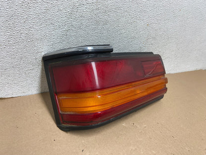 1990 - 1991 Toyota Camry Left Driver LH Inner Tail Light AG33712