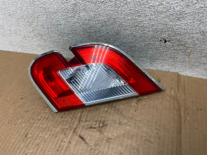 2010 2011 2012 Ford Taurus Right Passenger Side Tail Light Inner AI6550 LK1