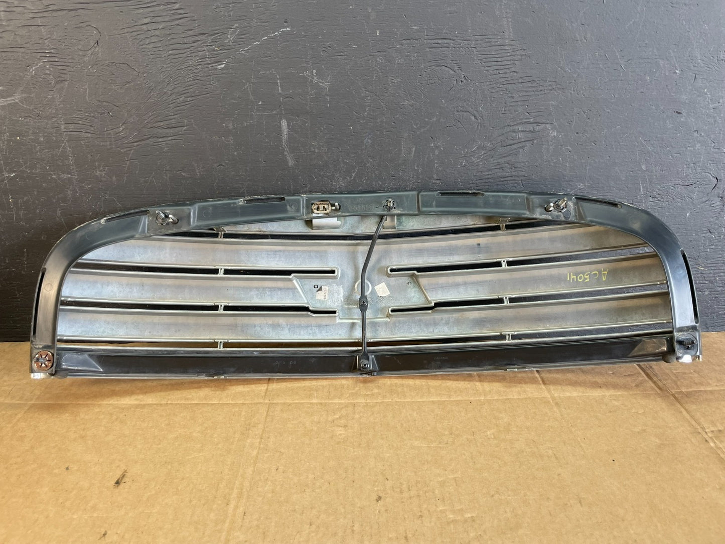 2006 to 2011 Chevrolet HHR Front Upper Grill Grille AC5041 DG4