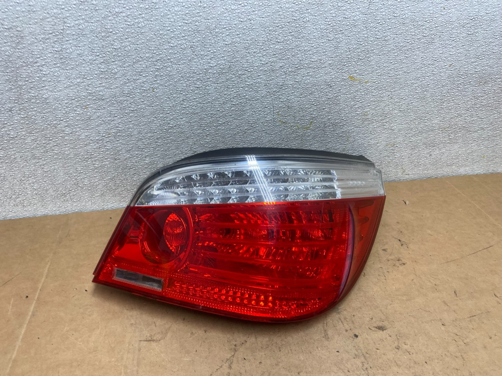 2008 2009 2010 BMW 5 525i 530i Right RH Side Tail Side Light Oem X4739 DW0