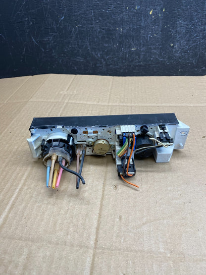 2001 - 2007 GMC Chevrolet Express 1500 Climate Control A/C AC9293 DG3