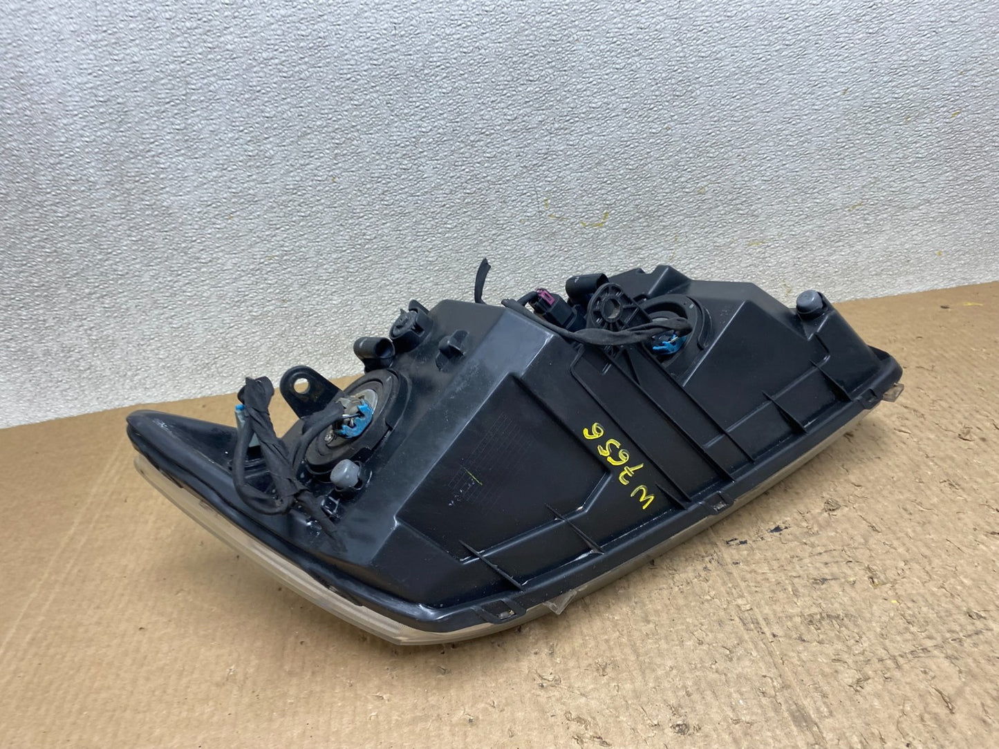 2009 to 2017 Dodge Journey Headlight Left Driver Lh Side Halogen W7656 DW9