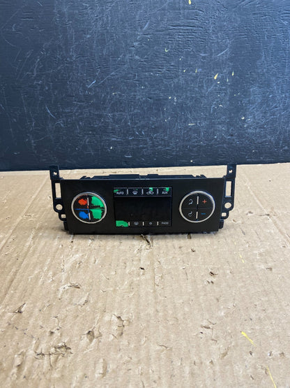 2007-2011 GMC Yukon Tahoe Automatic Climate Temperature Temp Control AD6882 DG0