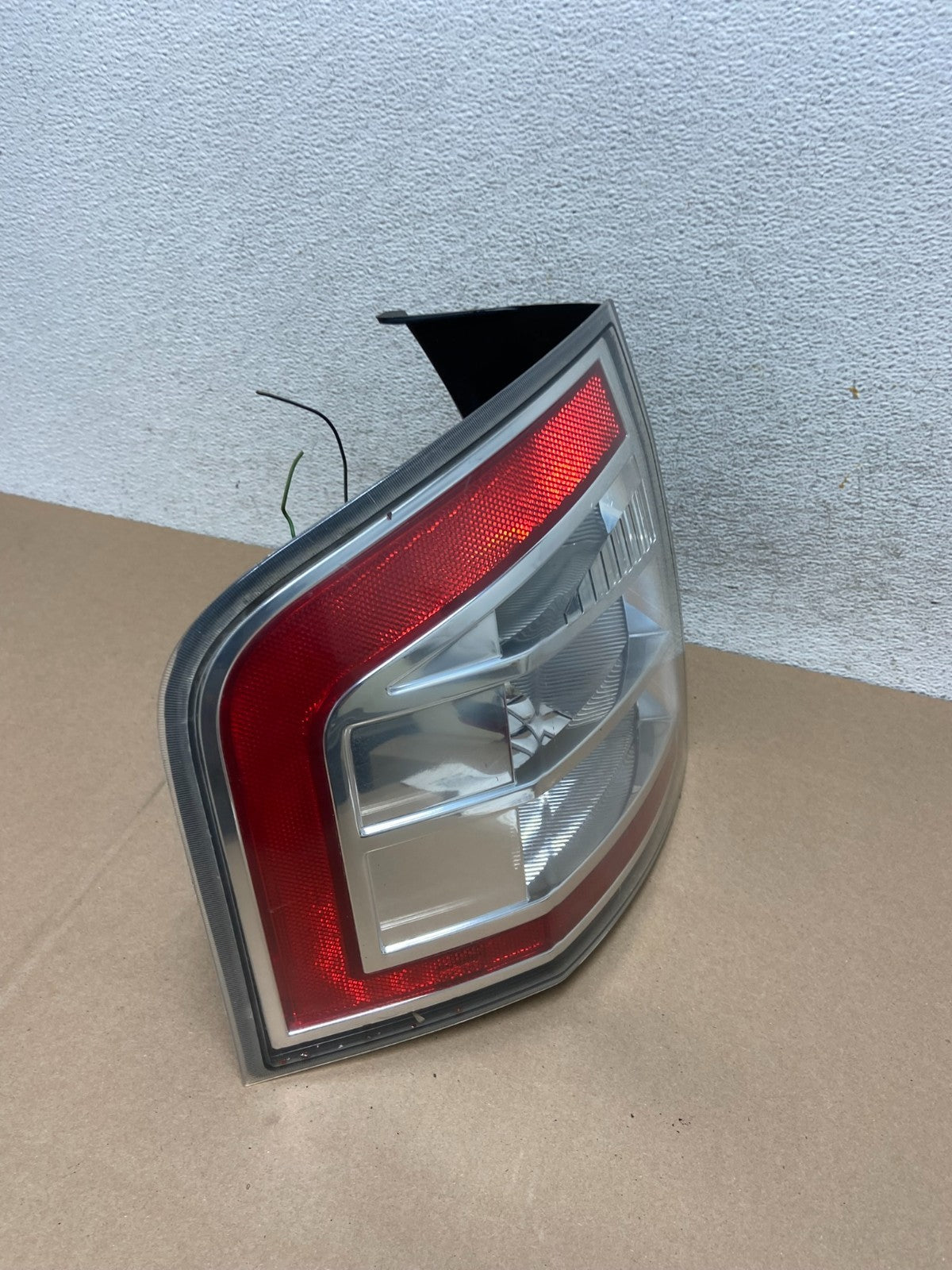 2007 2008 2009 2010 Ford Edge Tail light Left Driver LH Side AG6566 DW2