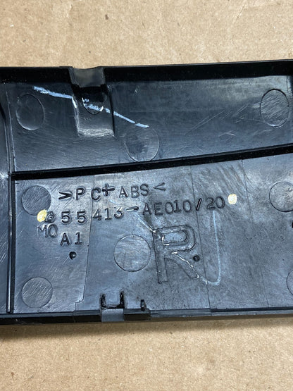2004 to 2010 Toyota Sienna Switch Key Light Indicator Bezel Trim AI6251 DG3