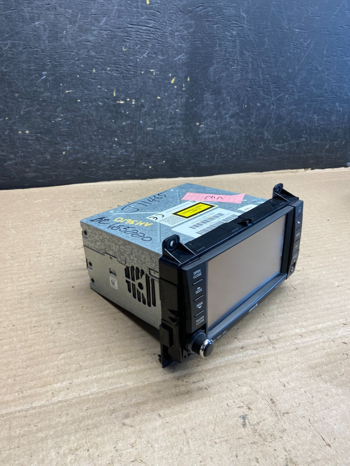 2011 to 2013 Jeep Grand Cherokee Media Satellite Radio Screen Display AH3610 DG1