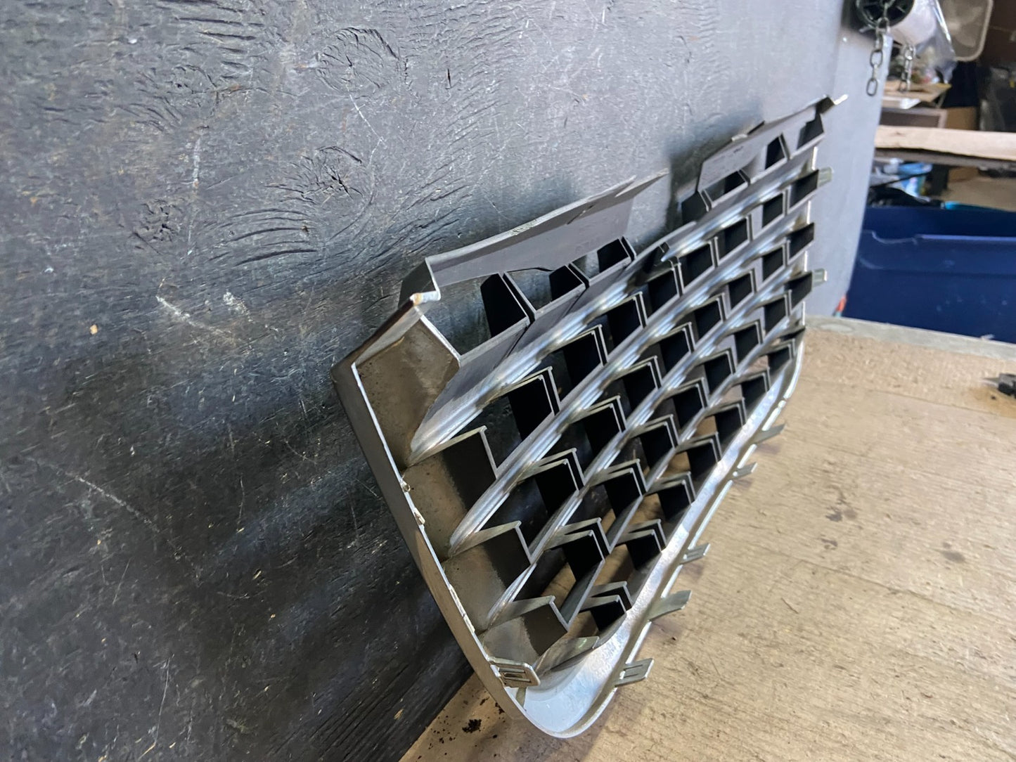 2008 to 2010 Chrysler Town & Country Front Upper Grill Grille Oem  q5964 DG6