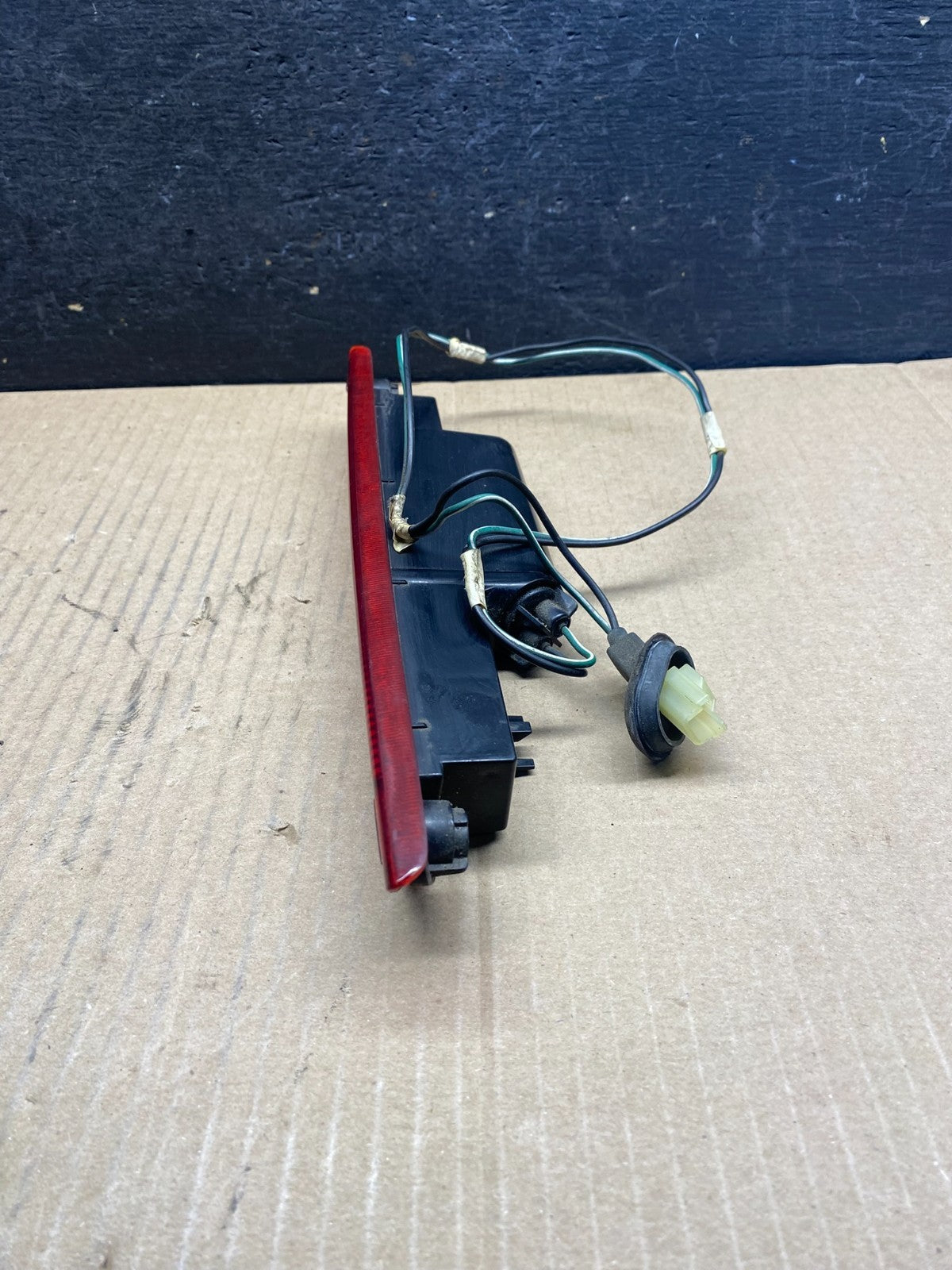 2008 to 2010 Honda Odyssey 3RD Brake Tail Light AH1761 DG2