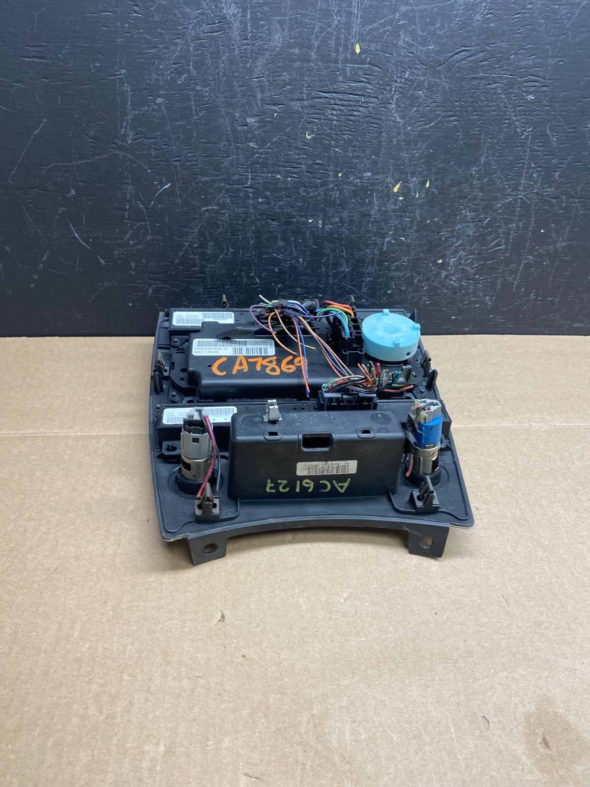 2005 to 2007 Jeep Commander Grand Cherokee A/C Climate Control Bezel AC6127 DG4