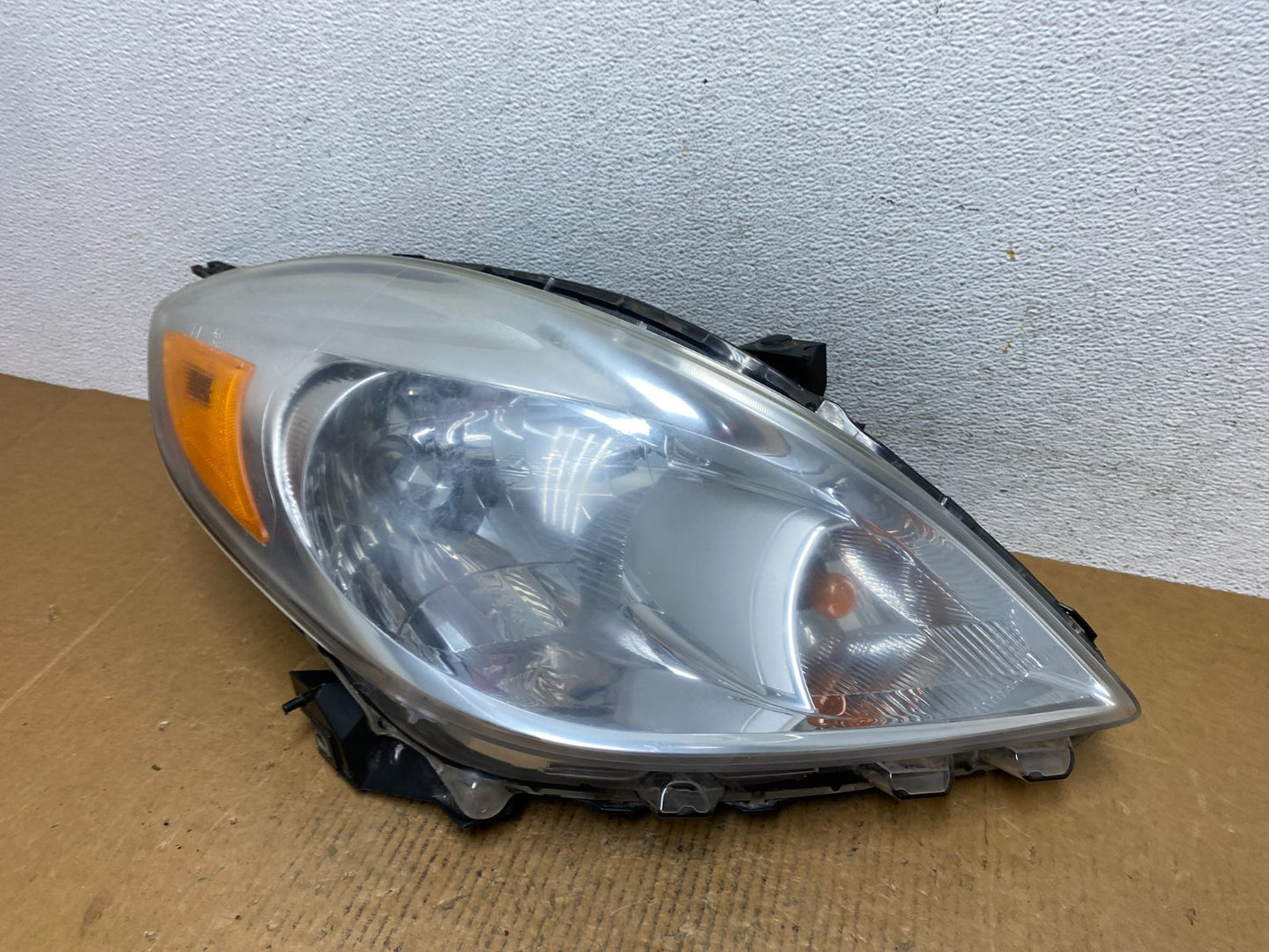 2012 2013 2014 Nissan Versa Sedan Headlight Right Passenger Rh AE0641 DW1