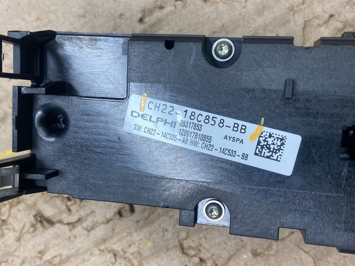 2010-2013 Land Rover Range Rover Radio Media Infotainment Controls X6492 DG6