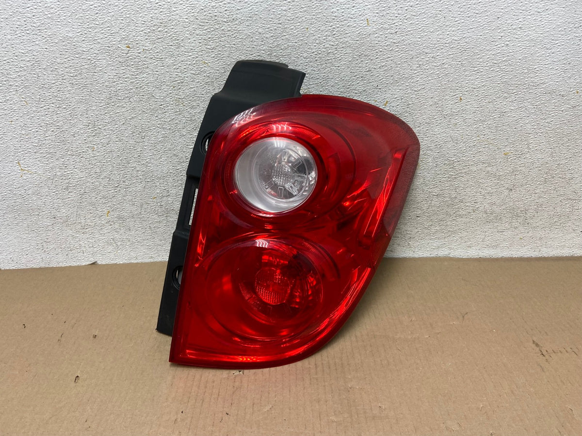 2010 to 2015 Chevrolet Equinox Right Passenger Rh Side Tail Light AH5688 LK0