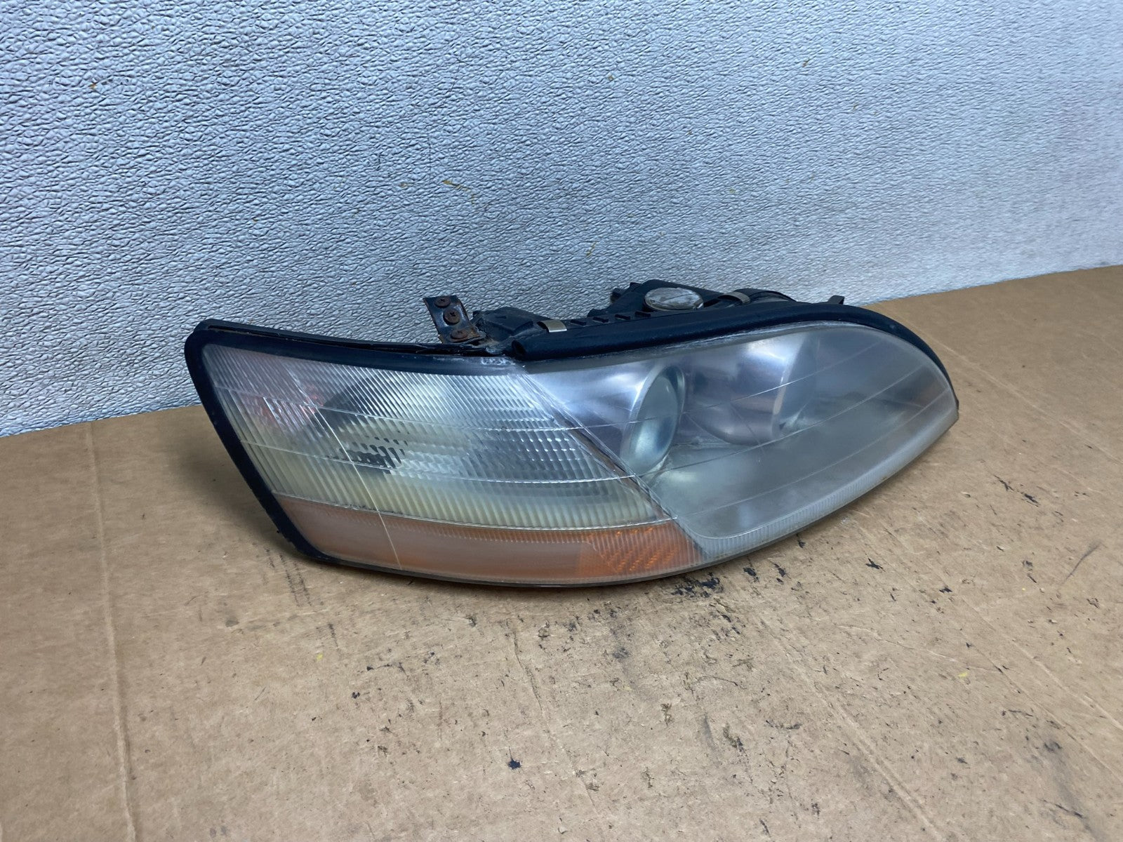 1992 to 1994 Lexus Es300 Right Passenger RH Headlight Halogen T3244 DG2