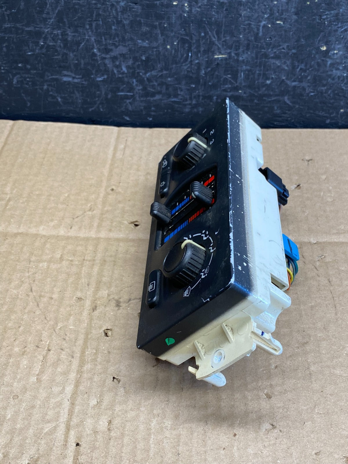 2003-2006 GMC Chevrolet Envoy Trailblazer Climate Control A/C Panel AC9444 DG2