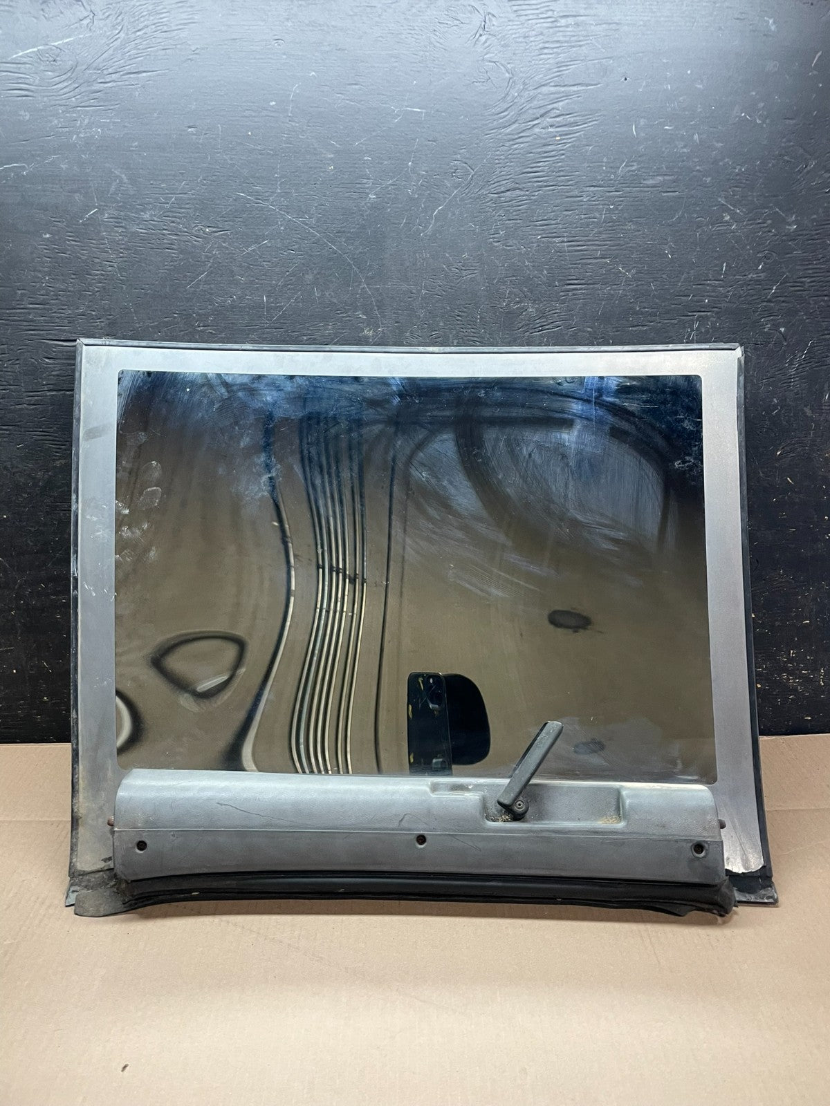 1984 to 1992 Pontiac Firebird Right Passenger Side Sunroof Top Glass Z82795