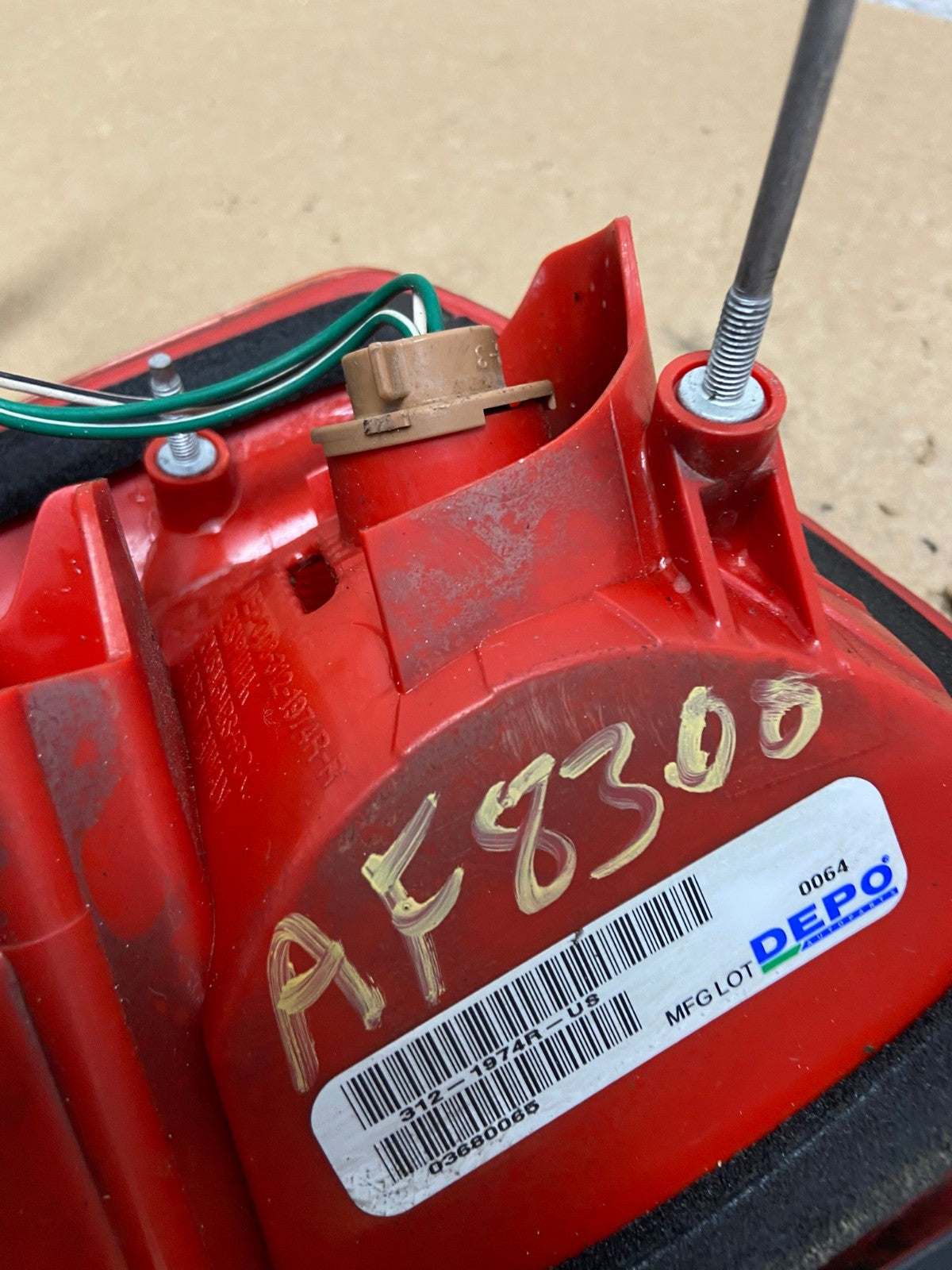 2001 2002 2003 Toyota Rav4 Right Passenger Rh Side Tail Light DEPO AF8300 LK6