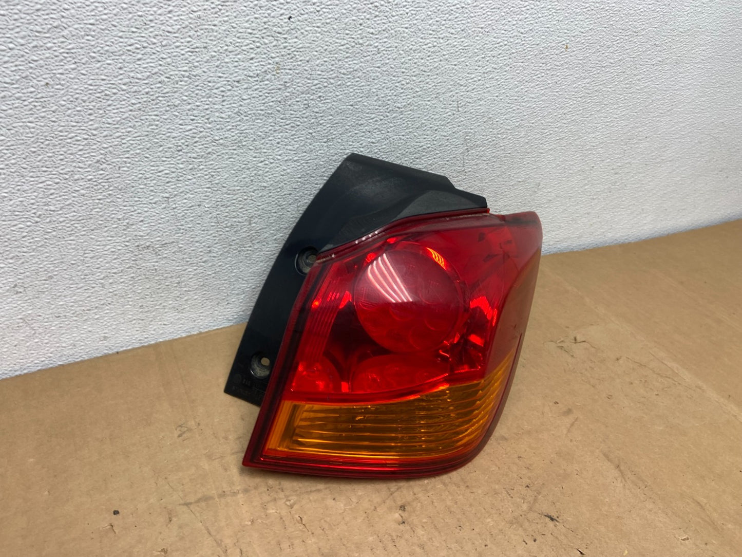 2010 to 2018 Mitsubishi Outlander Sport Right Passenger Tail Light AC8533 DW2