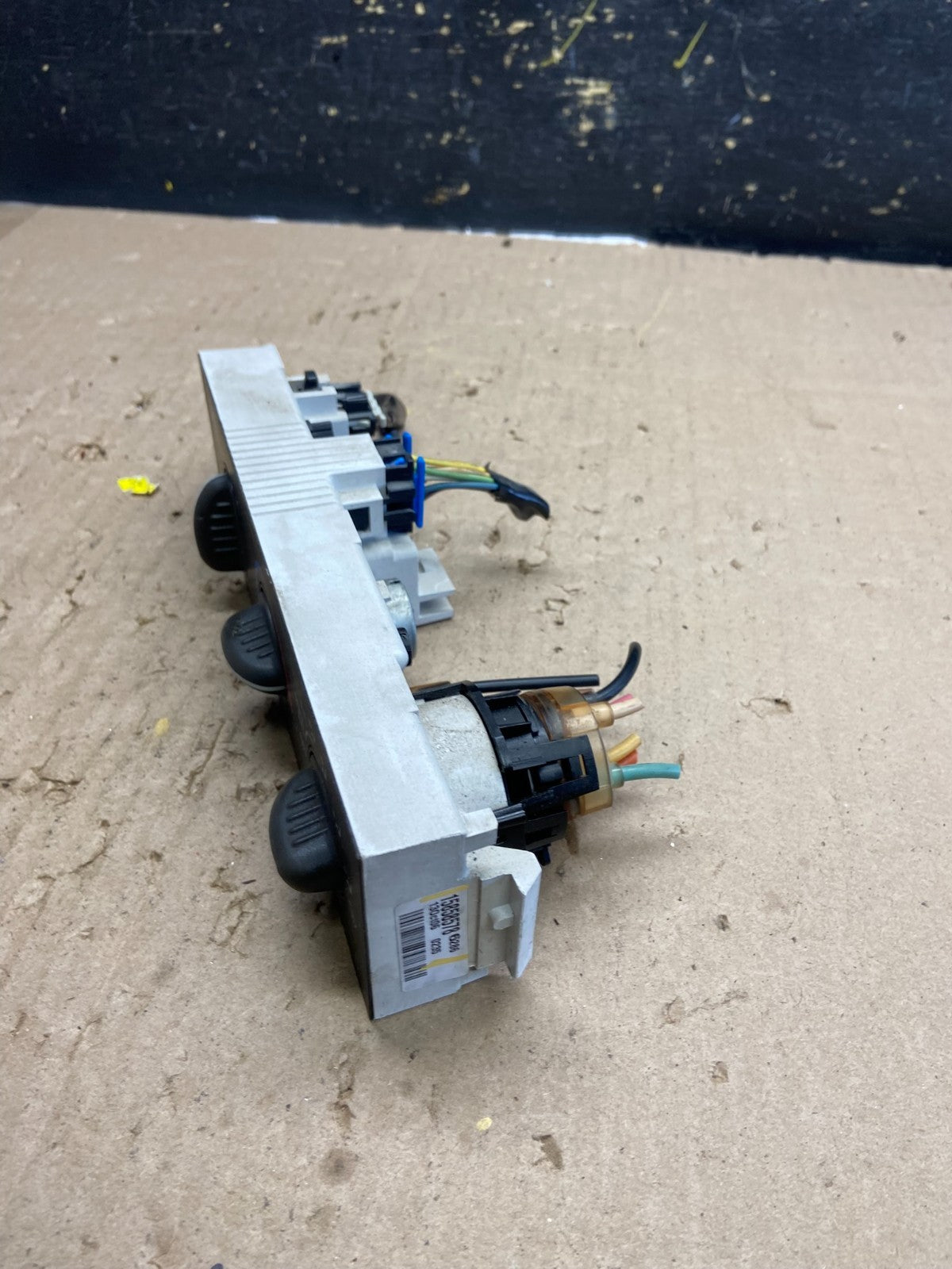 2001 - 2007 GMC Chevrolet Express 1500 Climate Control A/C AB5458 DG2