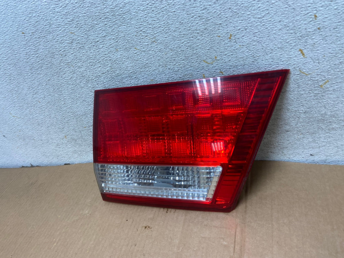 2005 2006 2007 Honda Odyssey Inner Right Passenger RH Tail Light AI6902 LK1
