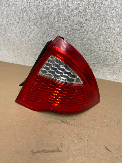 2010 2011 2012 Ford Fusion Right Passenger Side Tail Light AG40680