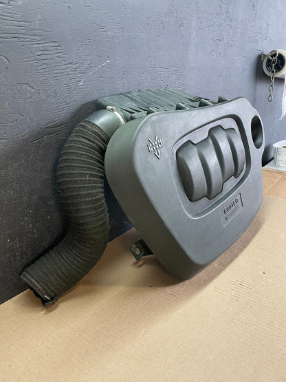 2006 to 2011 Chevrolet HHR Engine Motor Cover Shield AE3441 DG2