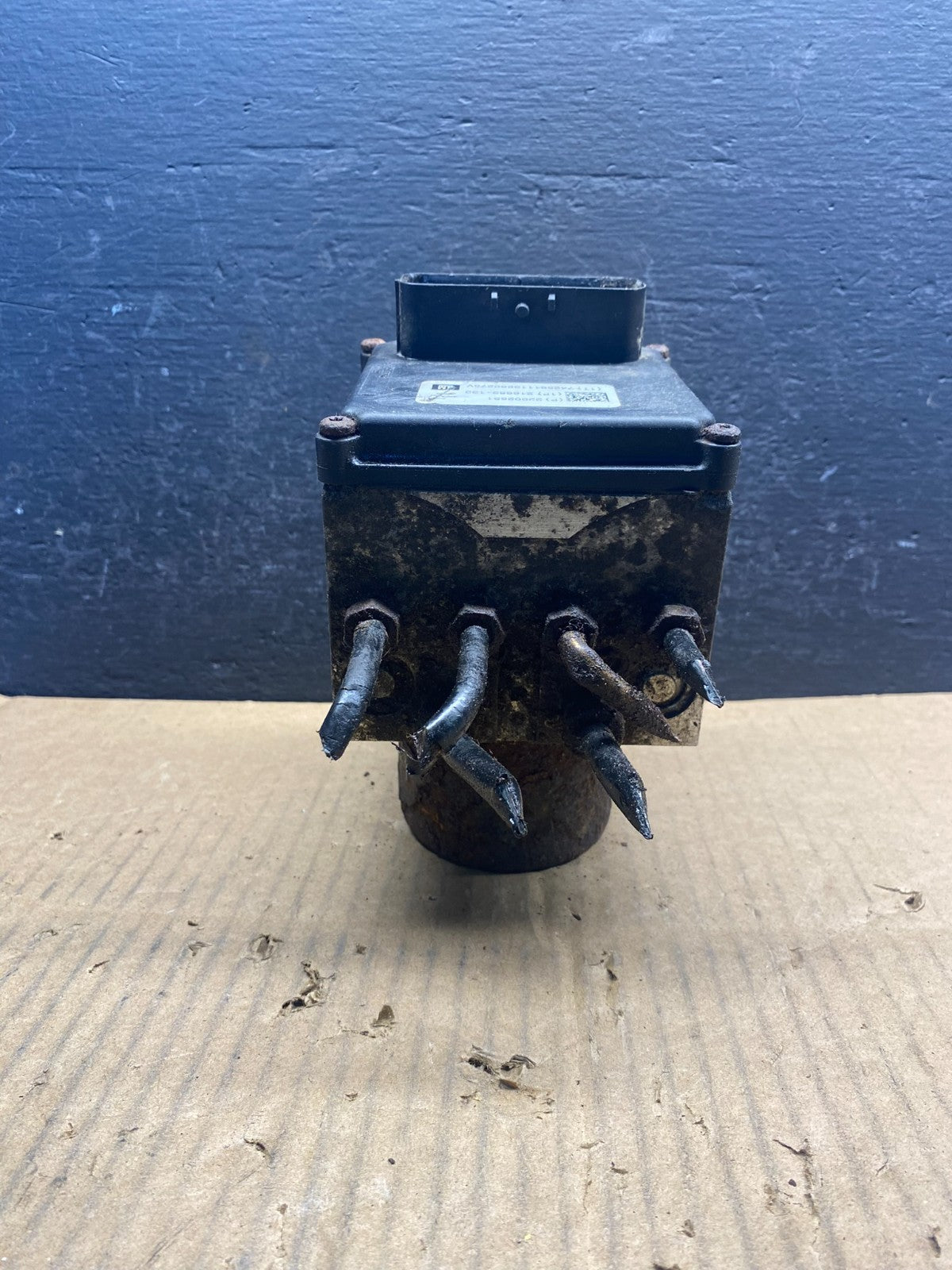 2012-2017 Chevrolet Express GMC Savana ABS Anti Lock Brake Pump AD1776 DG1