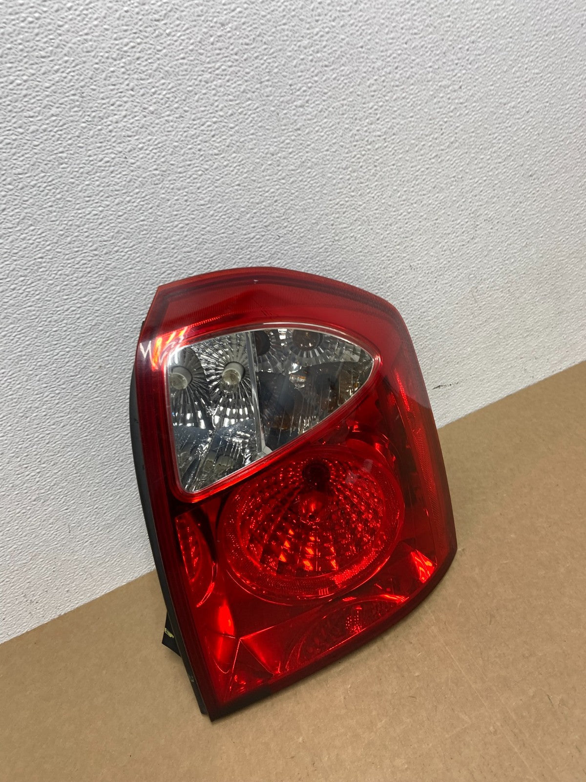 2007 2008 2009 Kia Spectra 5 Hatchback Right Passenger Tail Light Oem AB9993 DW2