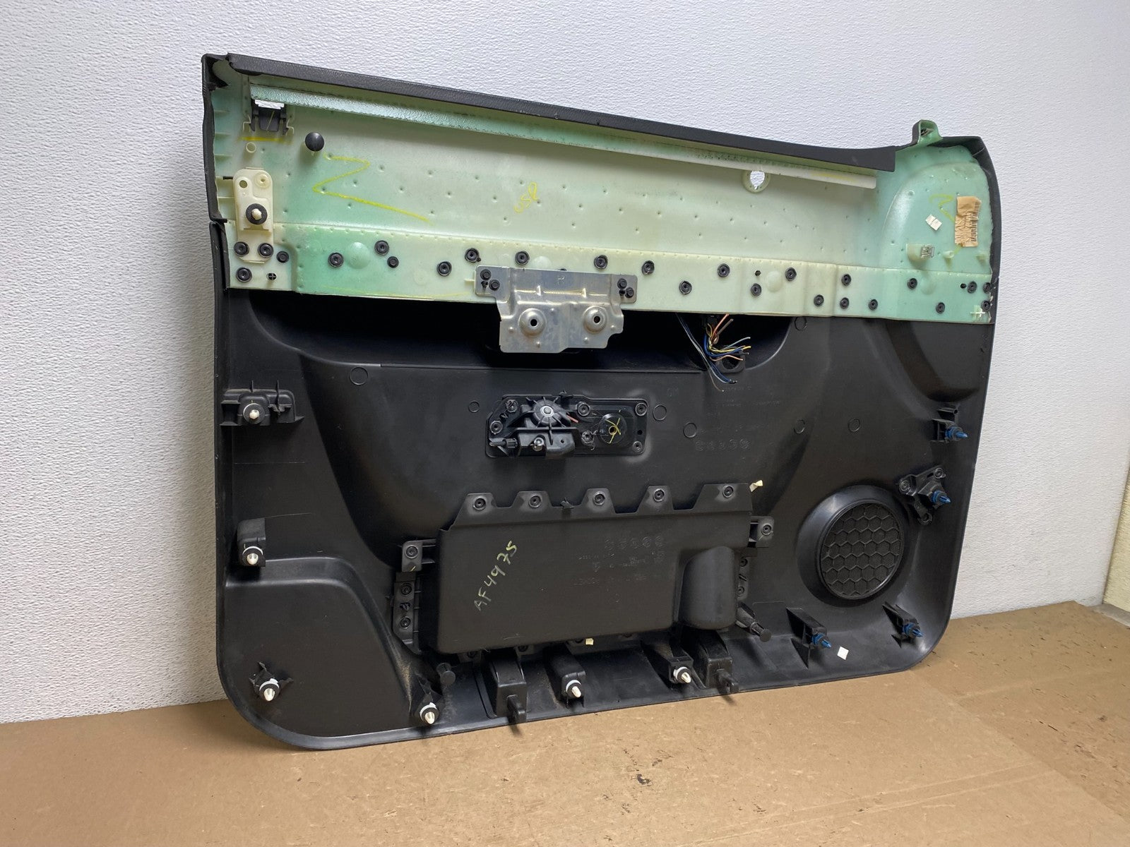2007 to 2009 GMC Sierra Silverado Right RH Side Door Panel AF49758