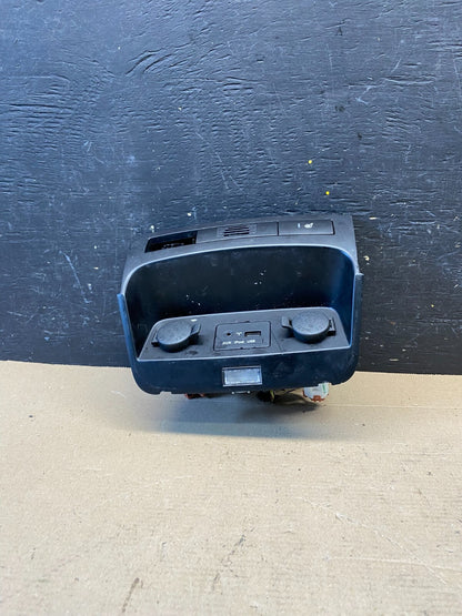 2011-2013 Kia Sorento Center Seat Heater Switches Aux USB Power Outlet O1537 DG1