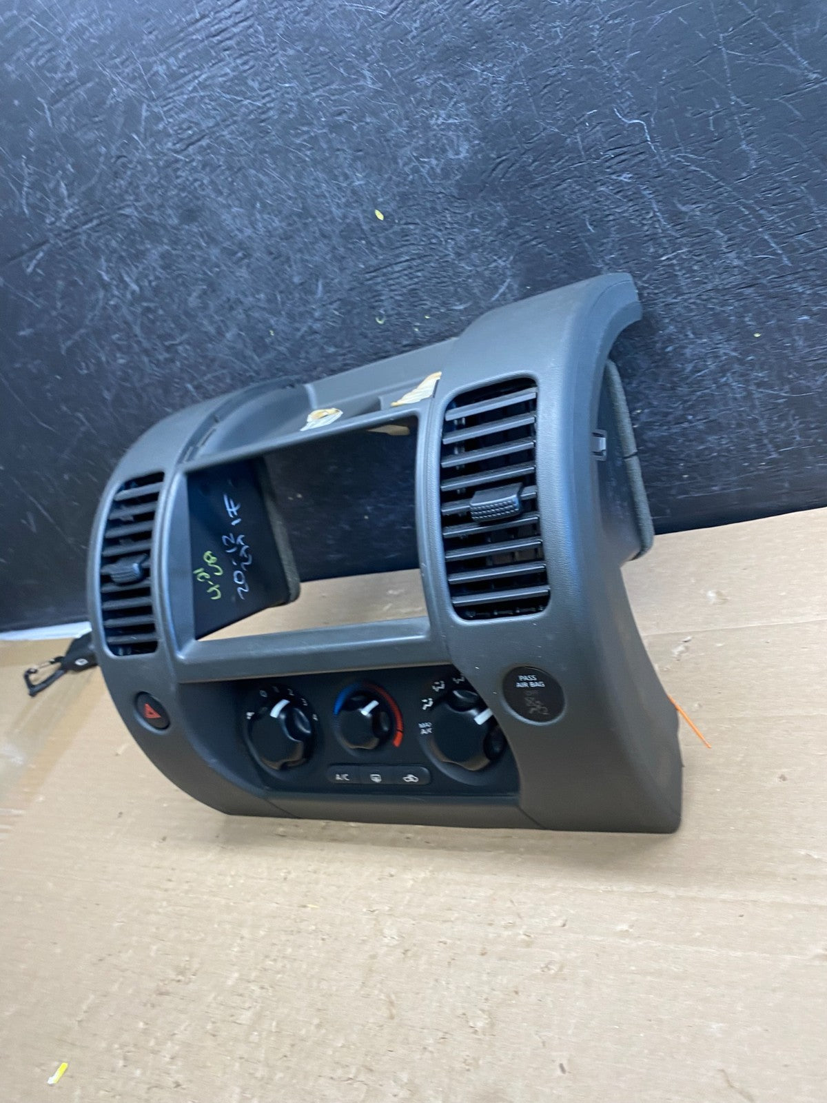 2005-2008 Nissan Pathfinder Radio A/C Heat Temperature Climate Control ag6458 DG1