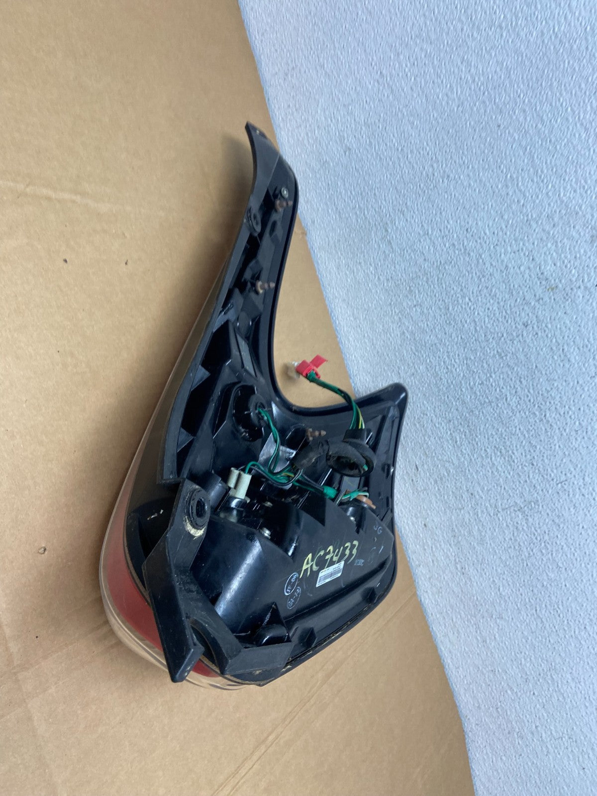 2015 to 2017 Nissan Juke Left Driver LH Side Tail Light AC7433 DG6