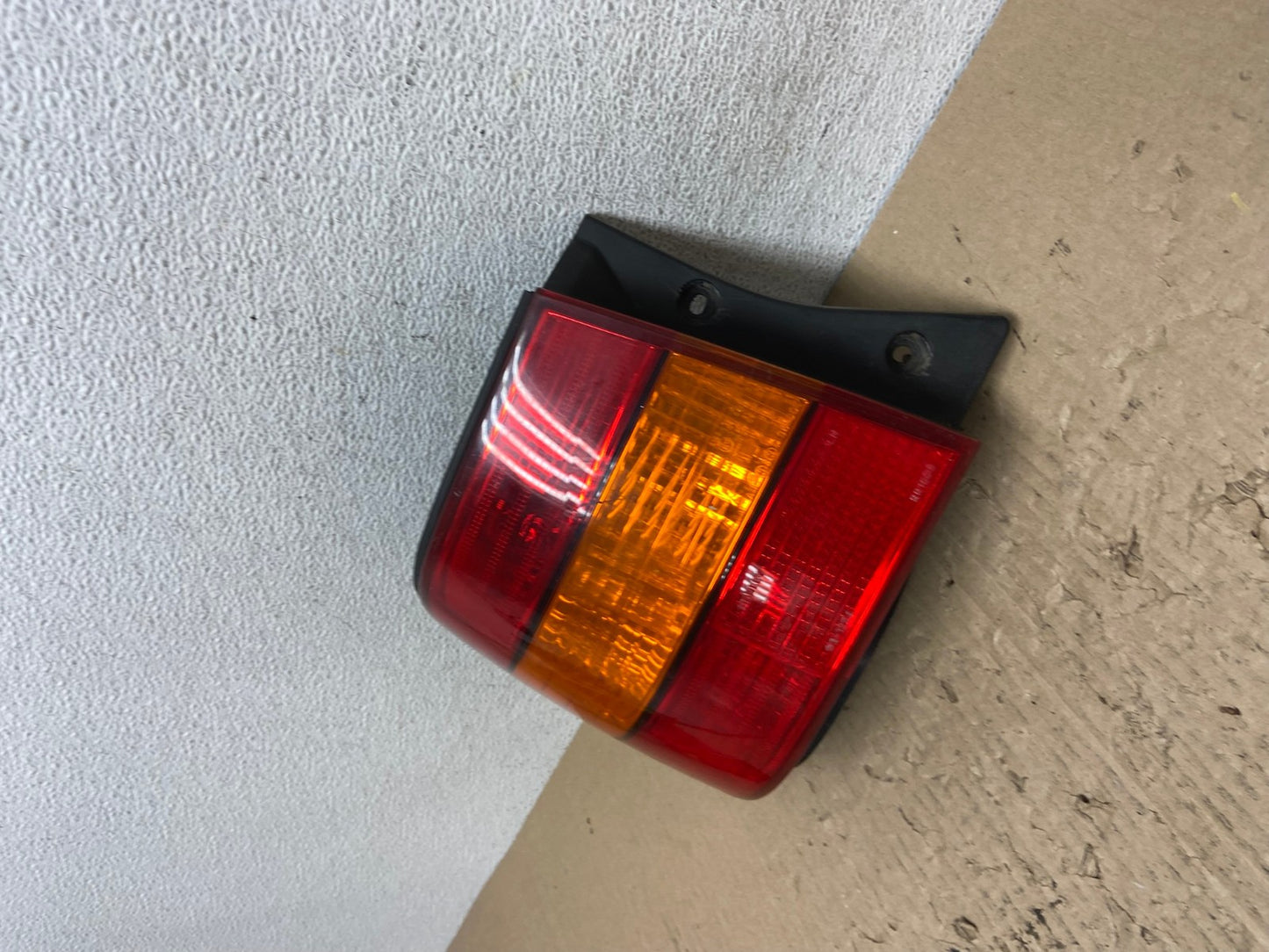 1998 1999 2000 Lexus LS400 Left Driver LH Side Tail Light AF2906 LK1