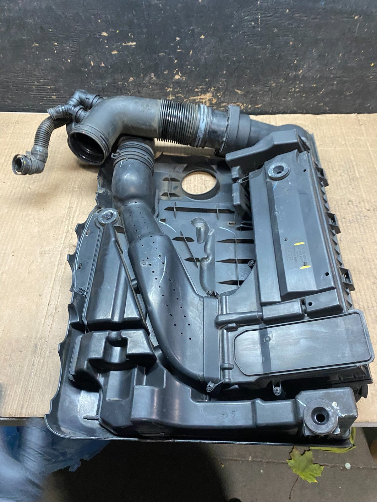 2005 - 2008 Volkswagen Jetta Beetle 2.5L Passat Engine Cover 07k129601j T4085 DG7