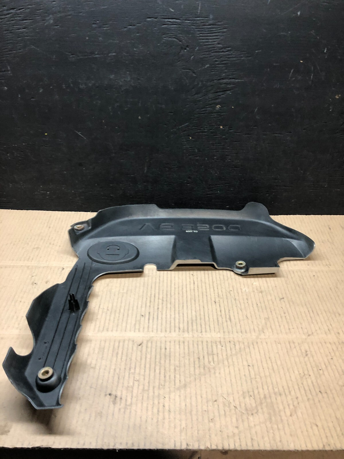 2001 to 2004 Nissan Pathfinder Engine Cover Ornament G58926