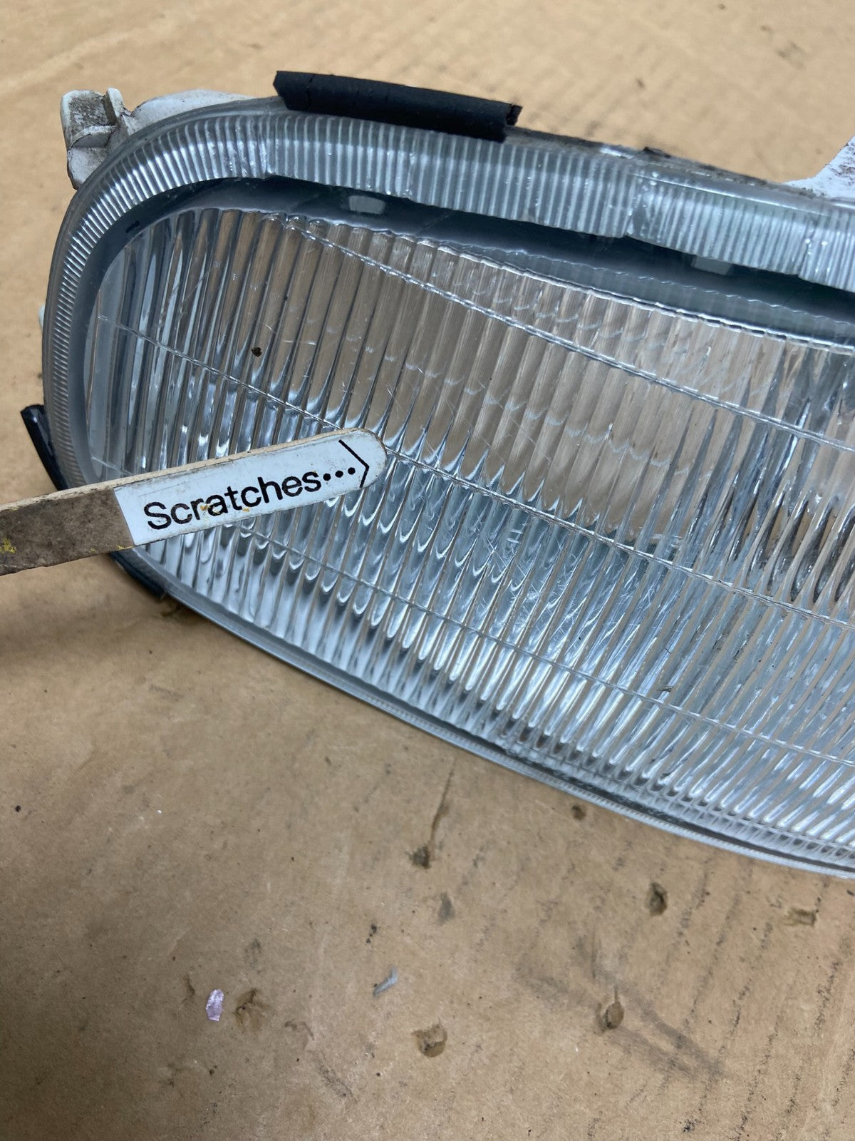 1992 to 1994 Toyota Camry Right Passenger RH Side Turn Signal AC7547 DW3