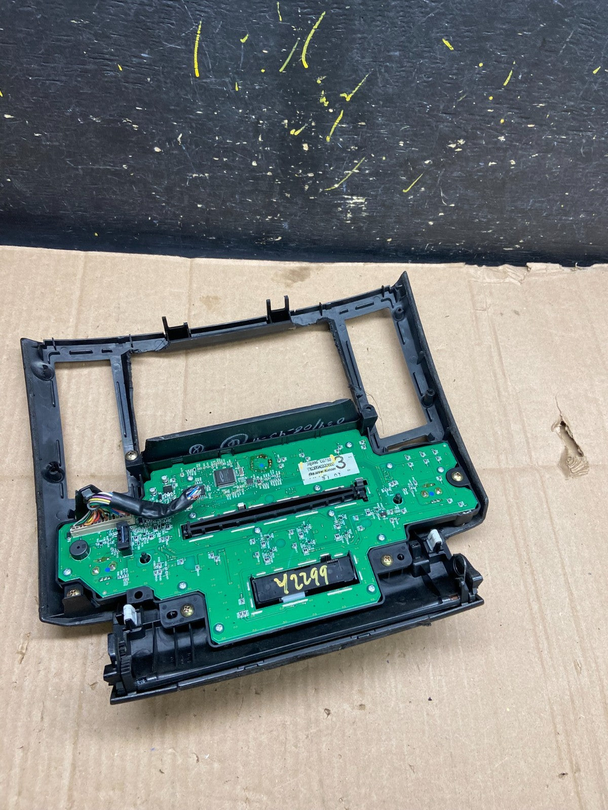 2003 to 2005 Infiniti FX35 Front Radio A/C Heater Switch Control Panel y2299 DG4