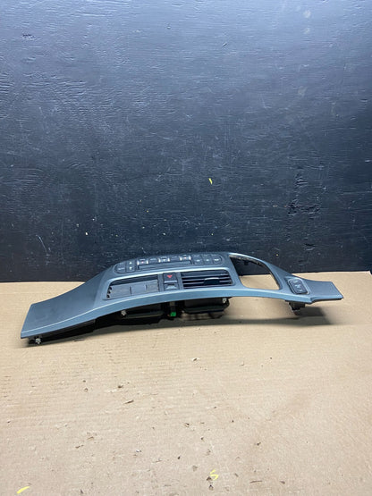 2005 to 2010 Honda Odyssey Radio Climate Control Dash Trim Bezel L2016 DG3
