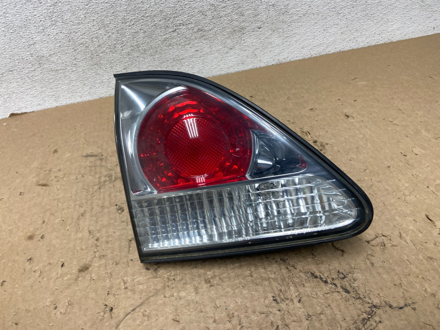2000-2003 Lexus Rx300 Left Driver Lh Side Rear Inner Tail Light AF8397 DW0