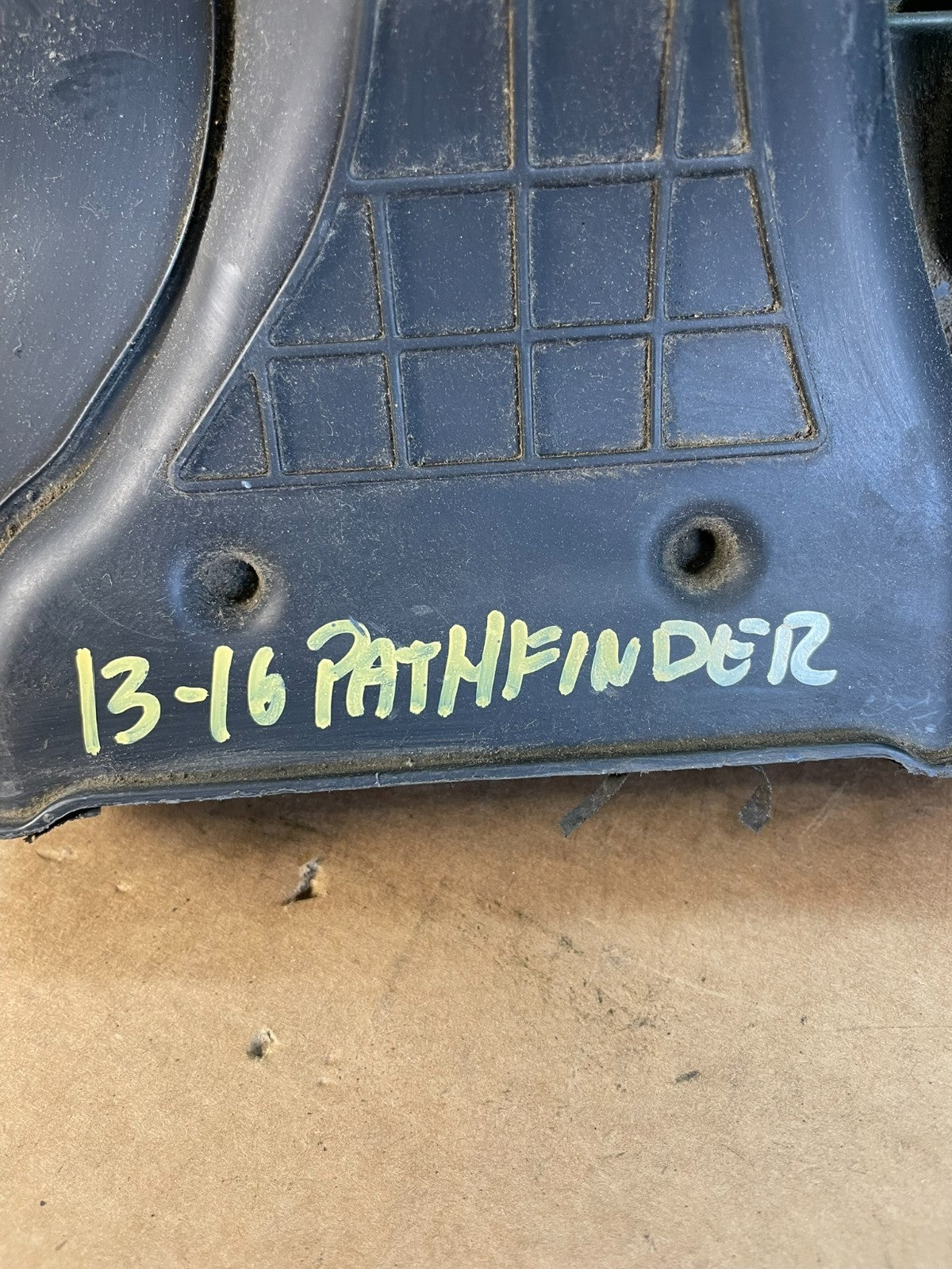 2013-2016 Nissan Pathfinder Upper Air Intake Duct ae0885 DG6