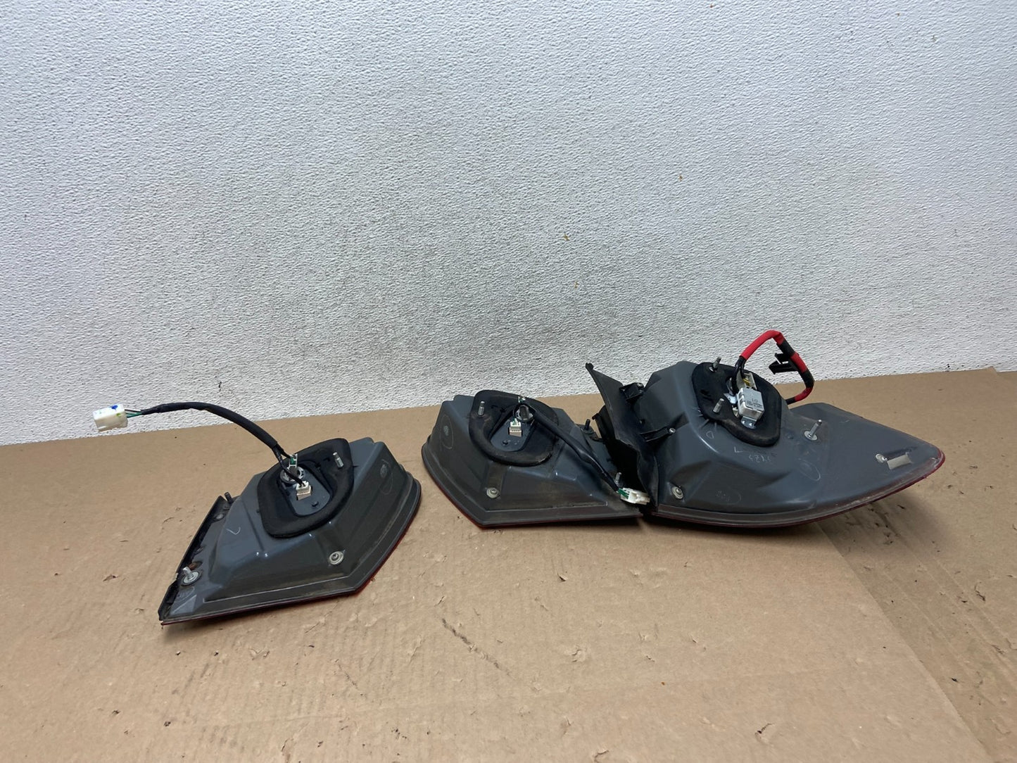 2006-2011 Lexus GS350 GS430 GS450H Left+Right Tail Light Inner AG5805 DW7