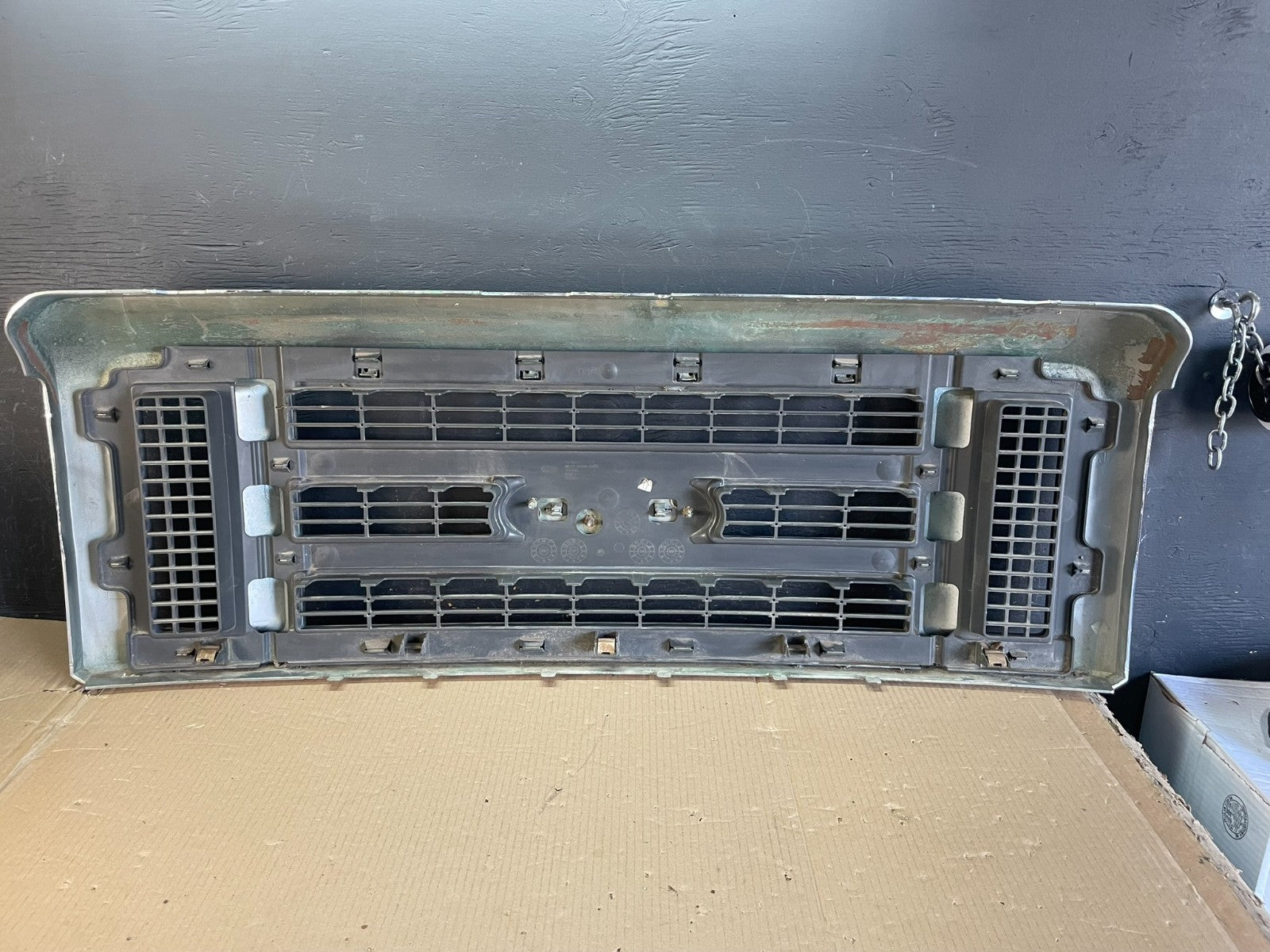 2008 to 2014 Ford Econoline E150 E250 Front Upper Chrome Grill Grille ae3594 DG3