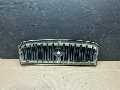 2001 to 2005 Hyundai Sonata Front Upper Grille Grill Bumper i7548 OEM DG6