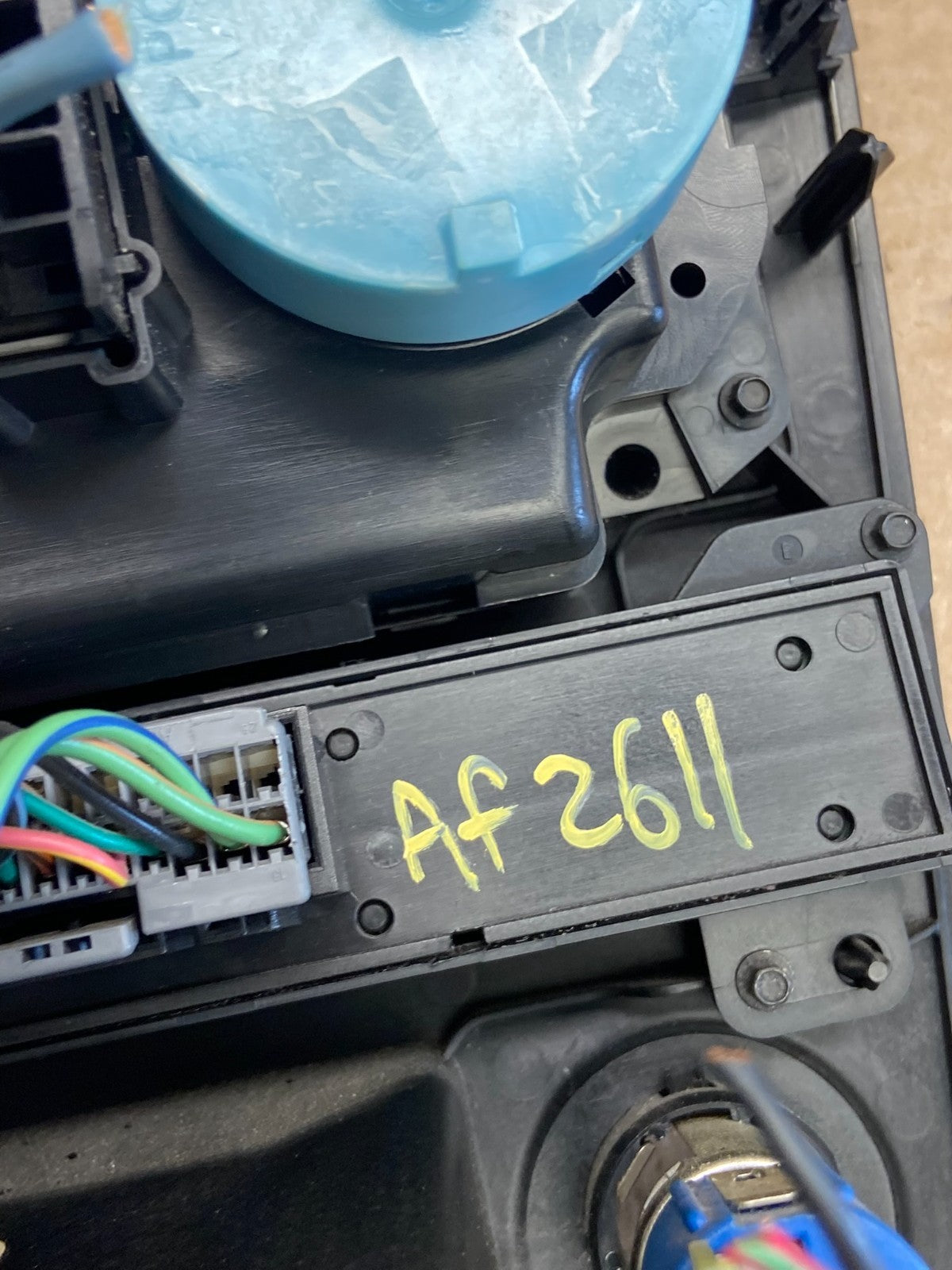 2005 to 2007 Jeep Commander Grand Cherokee A/C Climate Control Bezel AF2611 DG7