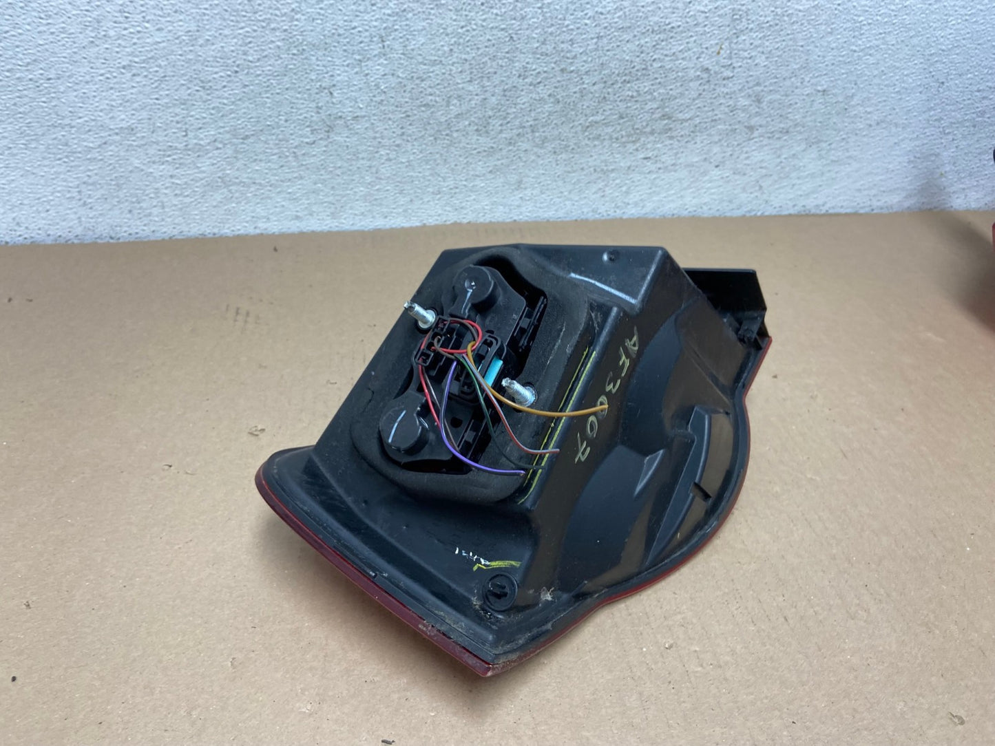 2008 2009 2010 Volkswagen Jetta Right Passenger RH Side Tail Light AF3007 LK5