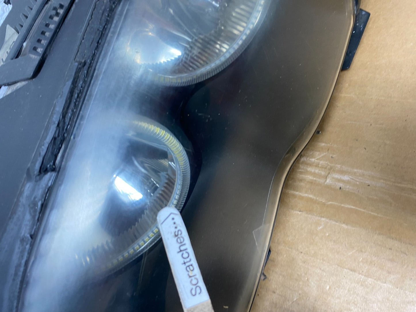 2002 to 2005 BMW 3 E46 Sedan Left+Right Set Halogen Headlights AE0597 DW4